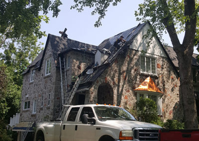 Pendent | Réparations de toiture en bardeaux d'asphalte à Laval, Montréal et ses environs | Réparation Toiture Montréal