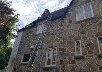 Remplacement toiture en bardeaux d'asphalte à Laval, Montréal et ses environs | Réparation Toiture Montréal